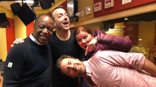 Herby Moreau, Pierre Brassard, Marina Orsini et Bruno Marcil dans le studio de Pouvez-vous répéter la question?