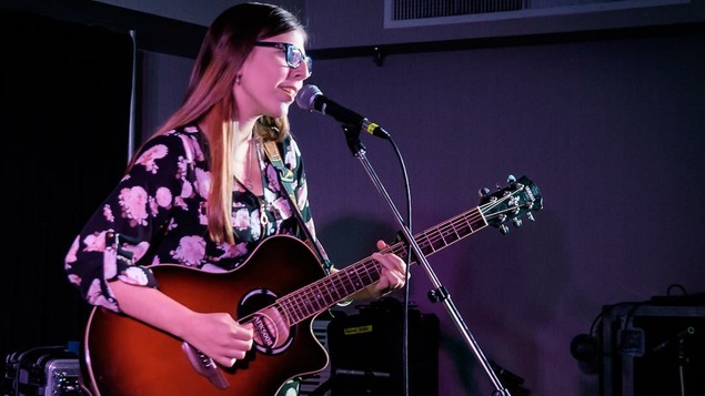 Originaire de North Bay, Rachel Barber a obtenu une invitation à la conférence « Folk Music Ontario »