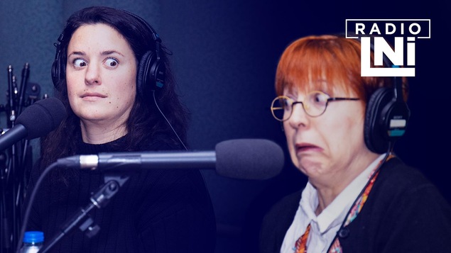 Photo de Virginie Fortin qui regarde avec des yeux surpris Chantal Lamarre qui fait une grimace.