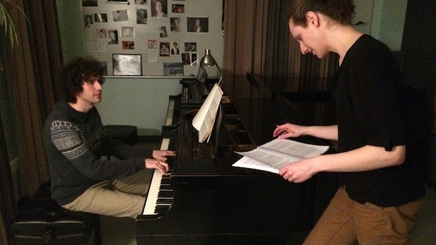 Répétition musicale : Samuel Gagnon, pianiste invité et Benoît Gauthier, chef de l'Orchestre symphonique de la Côte-Nord