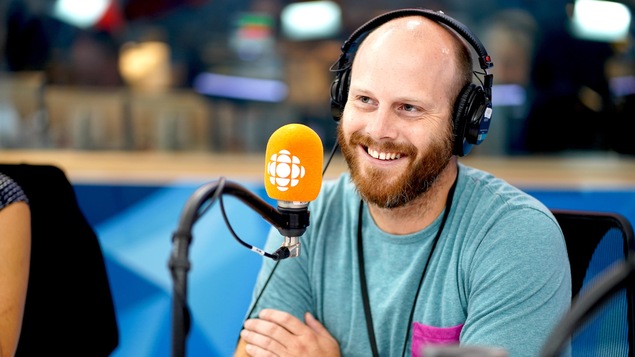 Claude Cobra, le chanteur du groupe Bleu jeans bleu.
