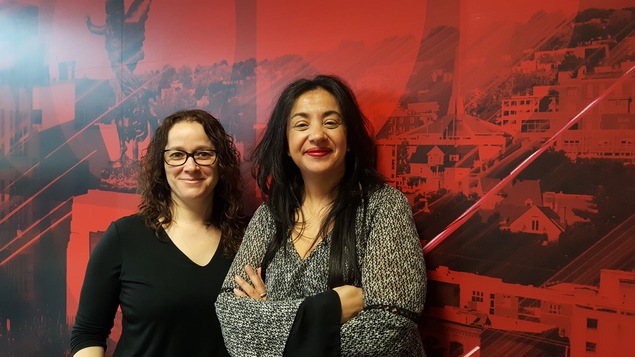 La professeure de politique américaine Karine Prémont et Sondès Allal, l'instigatrice d'UPOPS, l'université populaire de Sherbrooke.