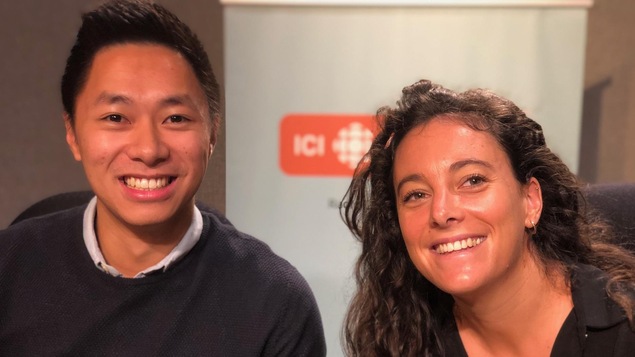 Tanguy Nguyen et Astrid Bigo posent en studio.