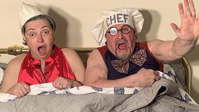 Jean et Roger dans leur lit