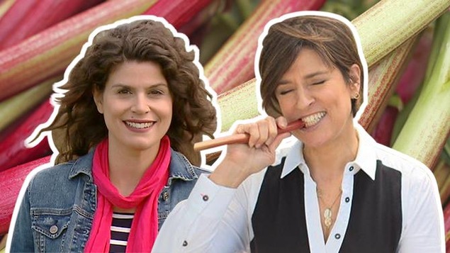 Montage photo avec Catherine Mercier et Johane Despins qui croque dans une branche de rhubarbe. Montage photo avec Catherine Mercier et Johane Despins qui croque dans une branche de rhubarbe.
