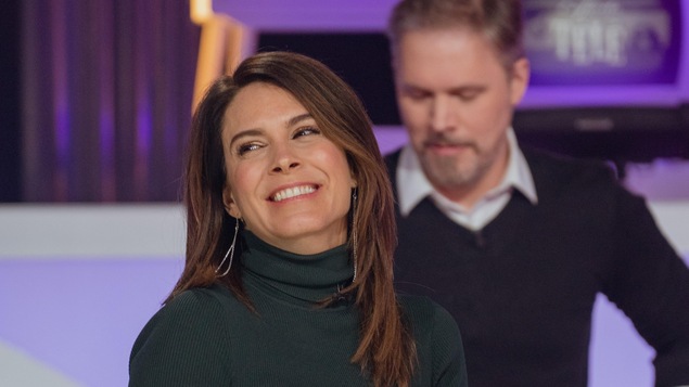 portrait de la femme souriante. portrait de la femme souriante.