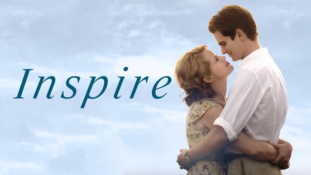 L'affiche du film, un couple enlacé sur un fond de ciel bleu. L'affiche du film, un couple enlacé sur un fond de ciel bleu.