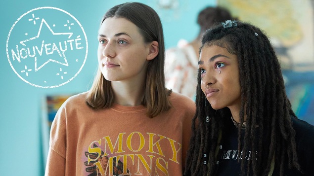 portrait des deux jeunes filles. portrait des deux jeunes filles.