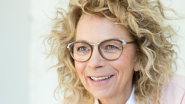 La scénariste d'Unité 9 et Toute la vie, Danielle Trottier. La scénariste d'Unité 9 et Toute la vie, Danielle Trottier.