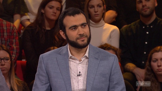 Il est invité. Il est invité.