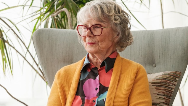 Béatrice Picard évolue dans le milieu artistique depuis de nombreuses décennies. Connue au théâtre pour avoir joué des classiques, elle a aussi fait sa marque à la télévision comme au cinéma.  Les plus jeunes la connaissent puisque c’est elle qui prête sa voix à Marge dans la version québécoise de la série Les Simpsons.