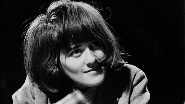 L'écrivaine québécoise Marie-Claire Blais, durant une entrevue à l'émission « Le Sel de la semaine » en 1967.