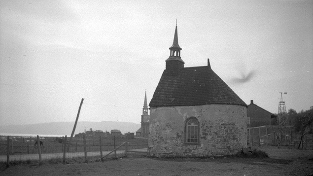 Petite chapelle à Saint-Louis-de-l'Isle-aux Coudres, en 1942