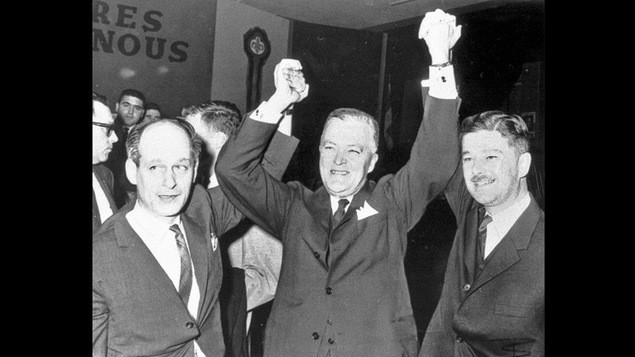 René Lévesque, Jean Lesage et Paul Gérin-Lajoie lors de la victoire du Parti libéral en 1962