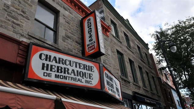 La devanture du restaurant Schwartz's