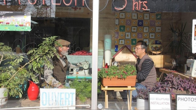 Un immigrant chinois, propriétaire de Nettoyeur Angrignon