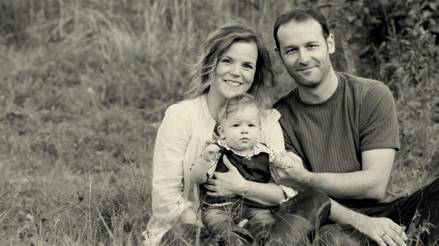 Monique Poirier et François Émond, et leur fils Olivier, en Acadie