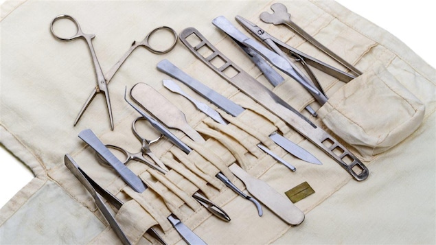 Un vieil ensemble d'outils pour médecin