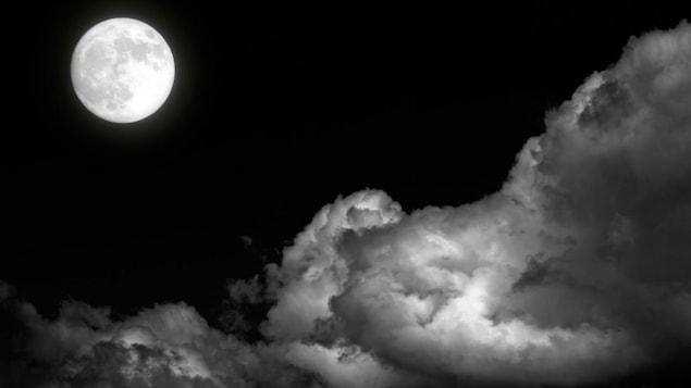 Une pleine lune