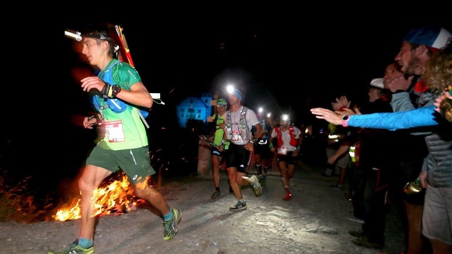 Une bonne partie des ultramarathons se déroulent de nuit.