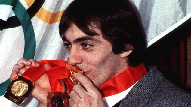Gaétan Boucher et ses trois médailles remportées aux Jeux olympiques de Sarajevo
