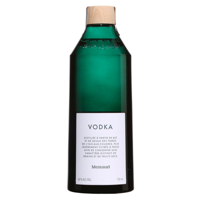 Bouteille de Vodka Menaud, 60 $. Bouteille de Vodka Menaud, 60 $.