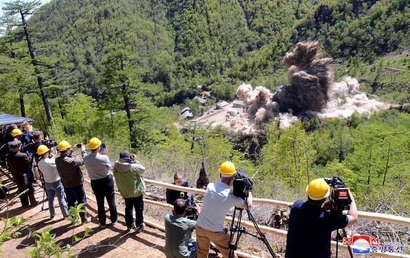 Le centre de tests de la Corée du Nord a été complètement démantelé selon cette photo non datée fournie par l'agence centrale de nouvelles de la Corée du Nord (AKCN)