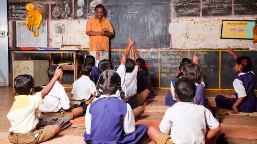 Des enfants dans une école rurale de l'Inde. Des enfants dans une école rurale de l'Inde.