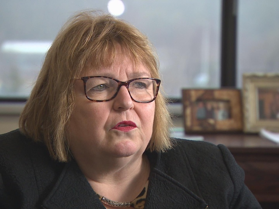 La Dre Margaret Steele, doyenne de la Faculté de médecine de l'Université Memorial, à Terre-Neuve-et-Labrador La Dre Margaret Steele, doyenne de la Faculté de médecine de l'Université Memorial, à Terre-Neuve-et-Labrador