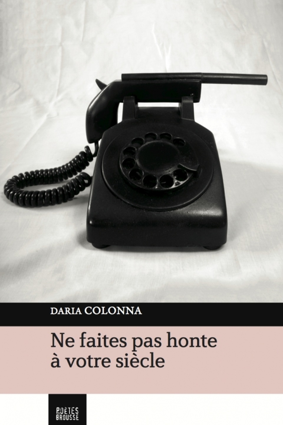 Un téléphone en forme de fusil Un téléphone en forme de fusil